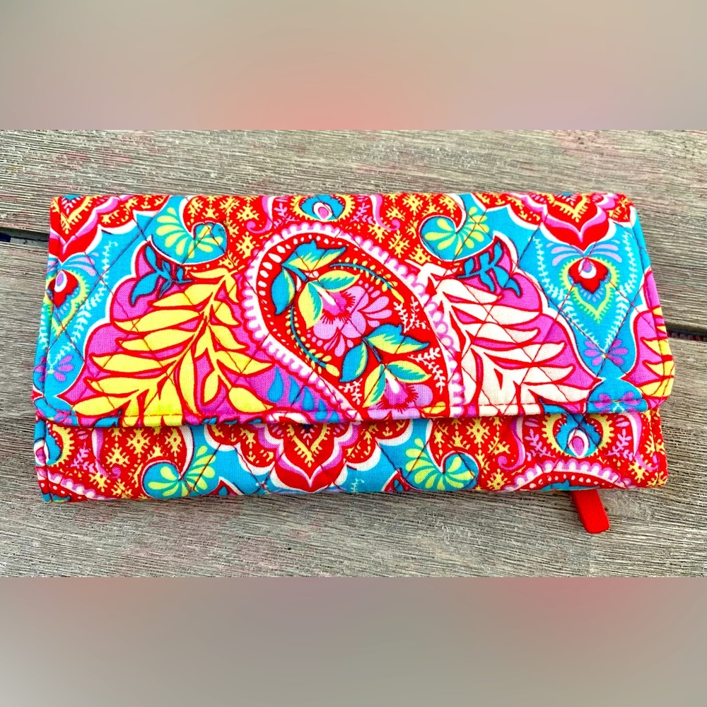 NWOT Vera Bradley Billfold Wallet Clutch